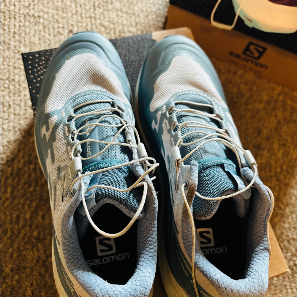 Salomon Ultra Glide W Trail Running Shoes Women's Size 6 Blue Contagrip®